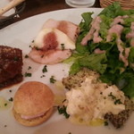 クアドリフォーリオ - ２０１３年９月ランチ　前菜サラダ