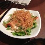 焼肉ダイニング 牛源 - サラダです。