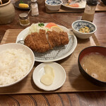 とんかつ割烹 やすいみ～と - とんかつ定食