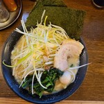 濃厚豚骨ラーメン 濱虎家 - 