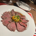 歌舞伎町焼肉 一頭や - ローストビーフユッケ