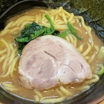 よつ家 - チャーシュー＆ほうれん草。