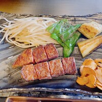 鉄板焼　恵比寿 - 国産牛　ロースステーキ