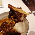 デフィ・ジョルジュマルソー - 牛すじがほどける柔らかさに煮込まれてとても美味しいです