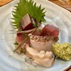 大漁一家 - 「刺身 皿盛り」550円也＋税。