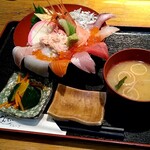 膳亭 - 料理写真:贅沢海鮮丼ランチ