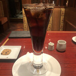 珈琲茶館 集 - サイフォン式深煎りアイスコーヒー 1,100円（税込）