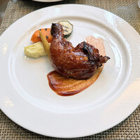 Lounge & Dining G - メイン