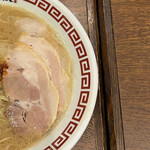 双喜紋 - 『ラーメン630円』ニンニク・辛味
      有り・有りのネギ抜きです！　右