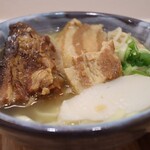 Okinawa Soba To Sakedokoro Kanusha - 両方のお肉です