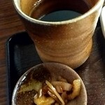 Hinode En - 暖かいほうじ茶と箸休め