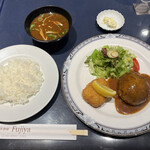Fujiya - スペシャルな 帆立とエビのクリームコロッケ(カレー風味)とハンバーグの盛合せ定食♡
