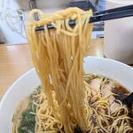 ラーメン おこじょ - 20番中細麺ぎっしり