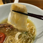 饗 くろ喜 - スープをいっぱい吸って、旨味もプラスですね。