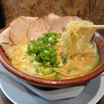 らーめん家 和玄  - 味噌らーめん（細麺）