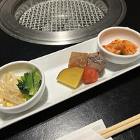 焼肉専科 肉の切り方 日本橋本店 - 