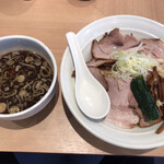 長岡食堂 - つけ麺¥950+チャーシュー¥100