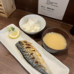 焼魚と家庭料理の店 楽々 - 