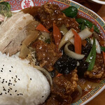 タイザンカク - まぉまぁなボリューム