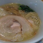 麺酒処 龍さん。 - 「鶏白湯らぁ麺・細麺・塩味（850円）」[令和５年７月８日(土)]