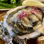 食堂ニーナ - 三重産大きな岩牡蠣