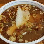 Maru chou - 節、豚肉、ネギ　スープがうまい！