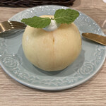 FRUIT AREA 29 - 食べ方わからず、桃を皿へ避難w