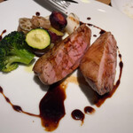 BISTRO102 - 