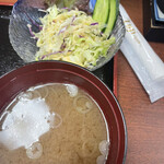 Kisaku - 海老の頭の味噌汁、サラダ