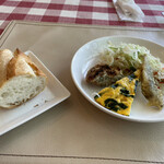 びすとろぽたじぇ - 前菜＋パン＼(・o・)/!