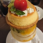 カフェ 寛味堂 - プリンとマンゴーのパフェ