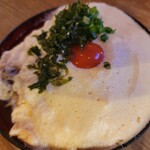 炭焼笑店 陽 - 名物とろふわ親子丼@980