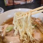 喜多方ラーメン 坂内 - 麺リフト