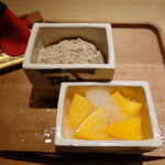 富小路 やま岸 - 葛餅、マンゴーかき氷