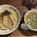 Macchi Bou - つけ麺味噌味（960円）