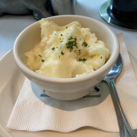 Morton's The Steakhouse 丸の内 - サワークリームマッシュポテト、アメリカ人になった感覚