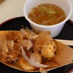 Rakudako - 明石焼風つけ汁たこ焼4個450円