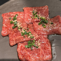老舗精肉店直送 千種焼肉 飛騨牛の奴隷 千種店 - 