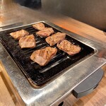 大衆焼肉酒場 新宿ホルモン - 