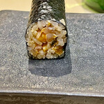 鮨 心白 - 赤貝の紐って巻いてもらったほうが摘みとして美味しいです