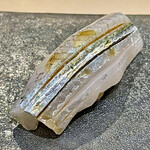 鮨 心白 - 閂（かんぬき）サイズの細魚　味が乗ってます