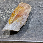 鮨 心白 - きっちり酢締めた春子鯛の美味さに時間を忘れます