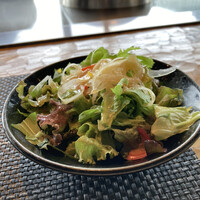 ニュー松坂 梅田32番街店 - サラダ