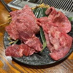 Yakiniku Satou - 赤身盛合わせ