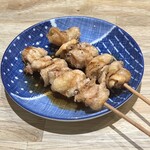 カリっもちタレ皮串(2本)