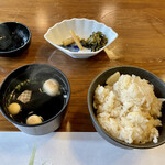 湯の風HAZU - 竹の子ご飯とお吸い物。ご飯多いよ。