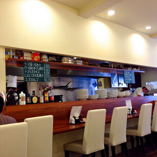 キッチン ノム_2