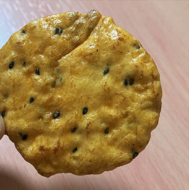 秋田いなふく米菓 - 泉外旭川（和菓子）の写真