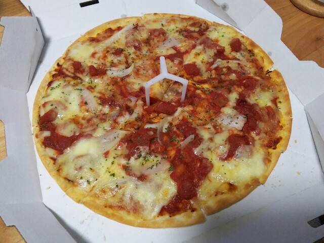 ピザハット 弘前城東店（Pizza Hut） - 運動公園前（ピザ）の写真