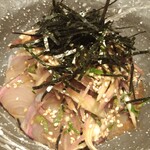 九州の地魚料理 侍 - 博多胡麻サバが切れたとの事で、鰤の胡麻和え〜たっぷりの海苔と鰤に磯の香りが漂う〜♡